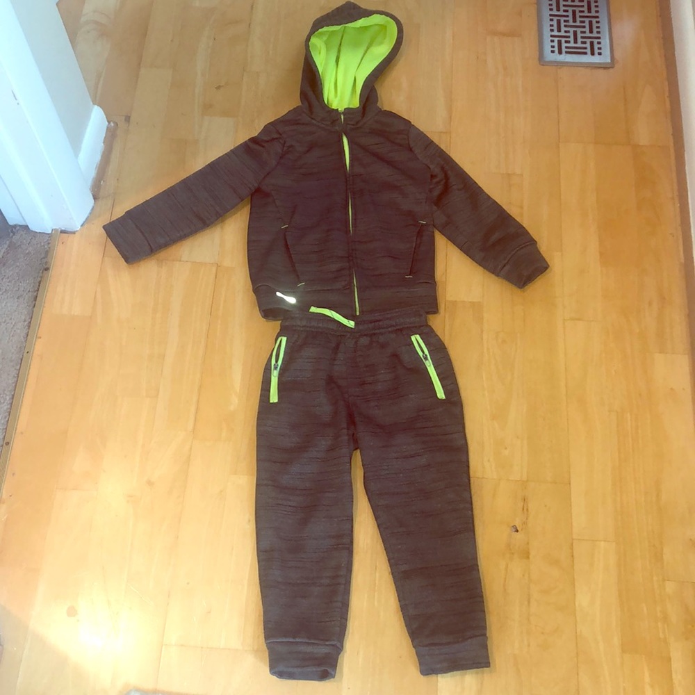 Size 4 jumping beans jogger and hoody set